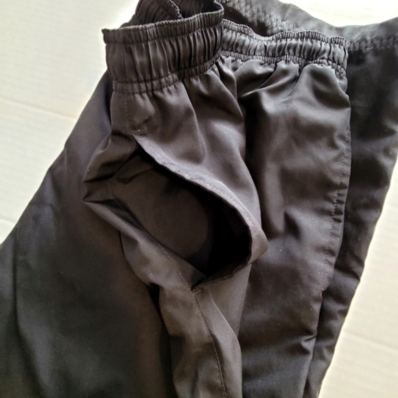 Jerzees Activewear Joggers Size Medium, Black with Adjustable Drawstring - Picture 6 of 11
